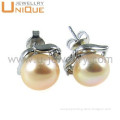 China custom high quality pearl stud earring, latest design of pearl earring